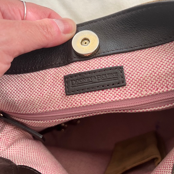 Vintage Dooney&Bourke tan suede handbag - Picture 5 of 14